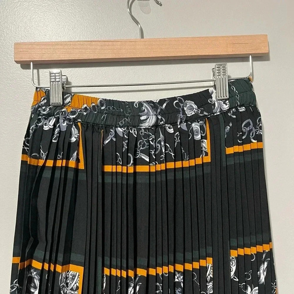 Kaffe KAdianna Pleated Midi Skirt - Picture 4 of 10